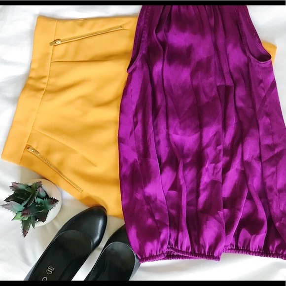 Beautiful Top - Picture 3 of 4